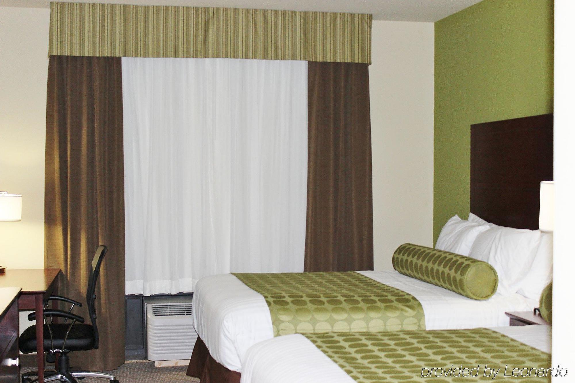 Cobblestone Inn & Suites - Marquette Bagian luar foto